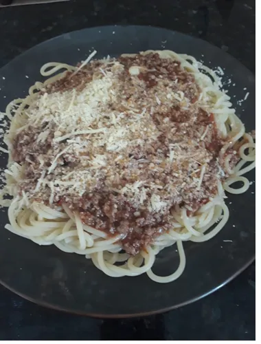 Como preparar a carne moída - Espaguete a bolonhesa- WikiAjuda